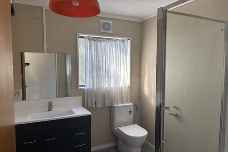 Photo of property in 4 Farrelly Grove, Fairfield, Lower Hutt, 5011
