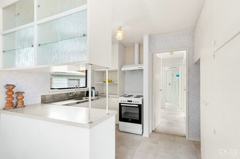 Photo of property in 2/11 Bauchop Road, Waterloo, Lower Hutt, 5011