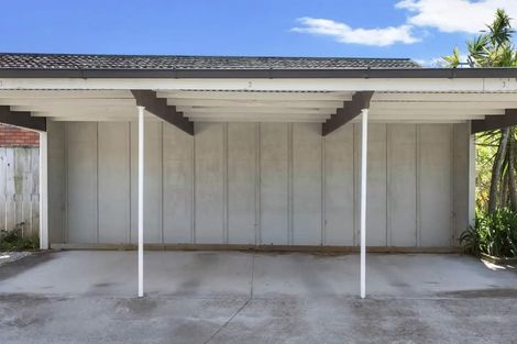 Photo of property in 2/8 Paul Place, Pakuranga, Auckland, 2010