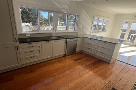 Photo of property in 109 Clemow Road, Fitzroy, New Plymouth, 4312