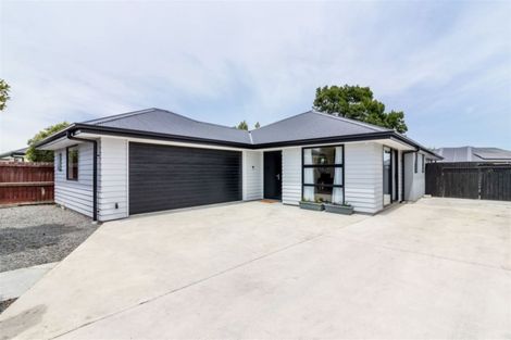 Photo of property in 165 Queenspark Drive, Parklands, Christchurch, 8083