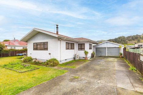 Photo of property in 42 Ngatai Street, Taumarunui, 3920
