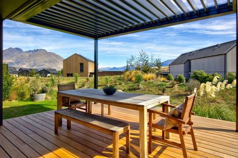 Photo of property in 7 Kotuku Lane, Jacks Point, Queenstown, 9371
