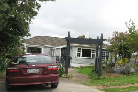 Photo of property in 29 Ngatitoa Street, Tawa, Wellington, 5028