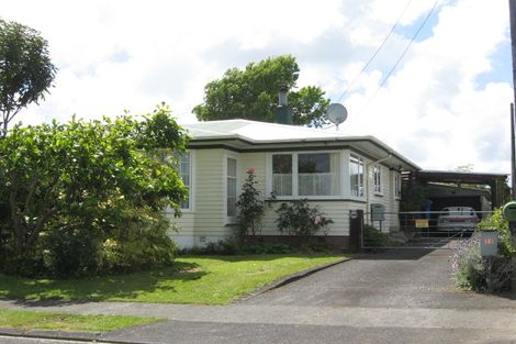 Photo of property in 11 Glenburn Place, Papakura, 2110