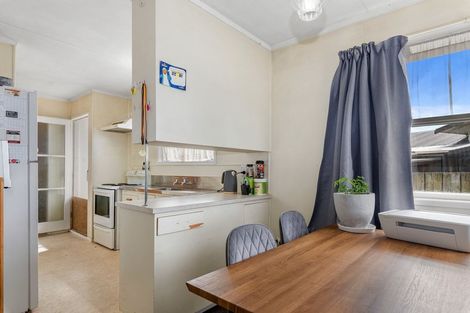 Photo of property in 6 Adam Place, Mangakakahi, Rotorua, 3015