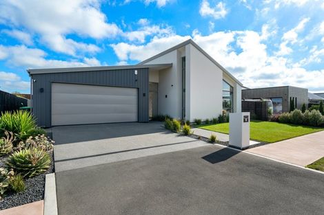 Photo of property in 27 Finstock Way, Rolleston, 7614