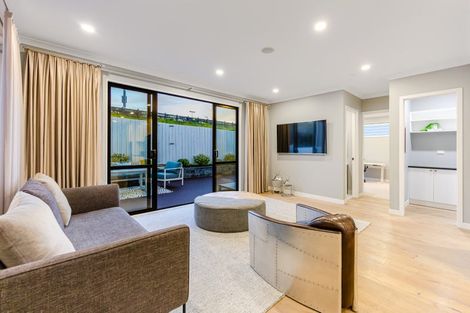 Photo of property in 11 Bight Road, Long Bay, Auckland, 0630