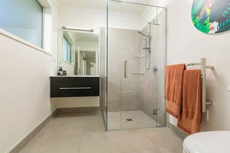 Photo of property in 3 Turpin Road, Riverhead, 0820