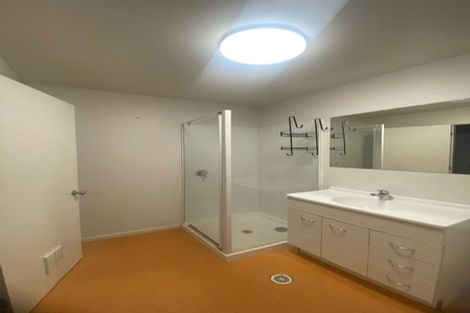 Photo of property in 3/125 Carrington Road, Point Chevalier, Auckland, 1025