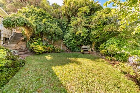 Photo of property in 185 Glenmore Street, Kelburn, Wellington, 6012