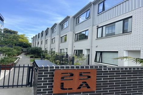 Photo of property in 4/25 Lloyd Avenue, Mount Albert, Auckland, 1025