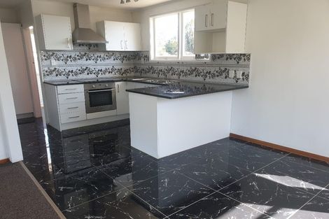 Photo of property in 525 Massey Road, Mangere, Auckland, 2022