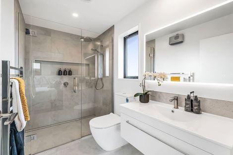 Photo of property in 5 Hawk Close, Rolleston, 7615