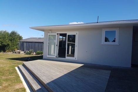 Photo of property in 23 Edwards Place, Terrace End, Palmerston North, 4410