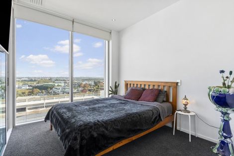 Photo of property in Sentinel Apartments, 905/3 Northcroft Street, Takapuna, Auckland, 0622