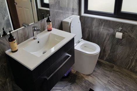 Photo of property in 71 Hokonui Drive, Gore, 9710