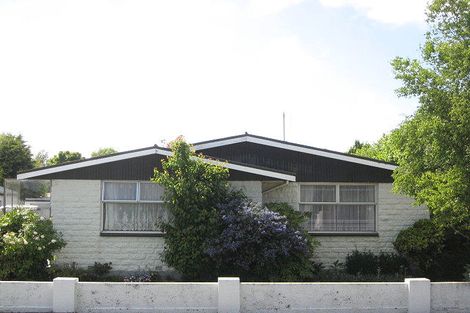 Photo of property in 1/224 Main North Road, Redwood, Christchurch, 8051