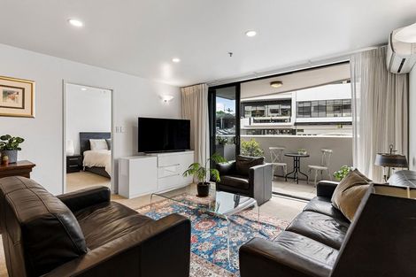 Photo of property in 1i/175 Hurstmere Road, Takapuna, Auckland, 0622
