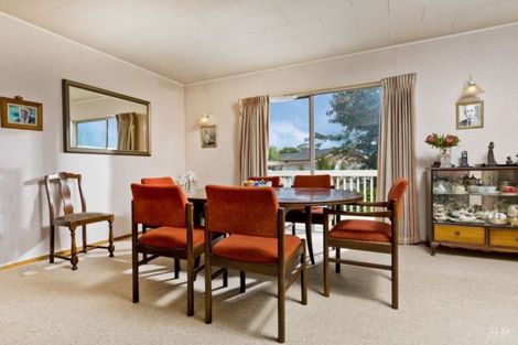 Photo of property in 33 Longreach Drive, Sunnyvale, Auckland, 0612