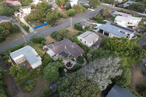 Photo of property in 14 Hughes Street, Waikanae Beach, Waikanae, 5036