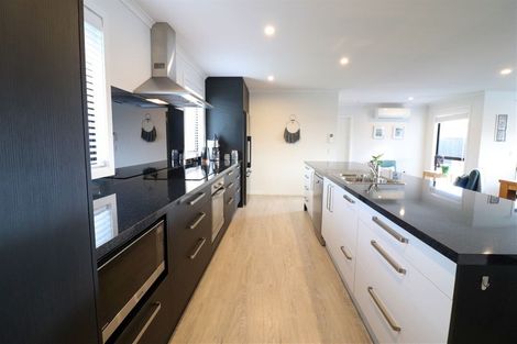 Photo of property in 4 Les Wakefield Road, Mapua, 7005