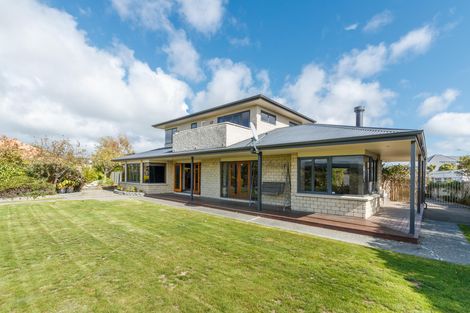 Photo of property in 40 Kilkenny Place, Fitzherbert, Palmerston North, 4410