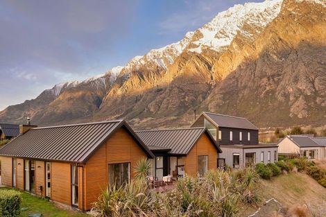 Photo of property in 24 Mckellar Drive, Jacks Point, Queenstown, 9371