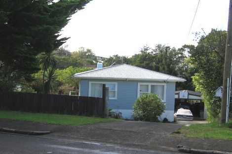 Photo of property in 37 Longburn Road, Henderson, Auckland, 0610