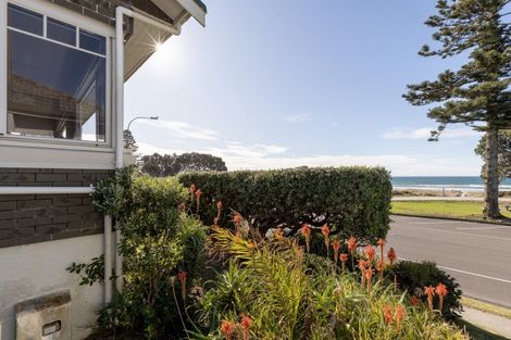 Photo of property in 78 Marine Parade, Mount Maunganui, 3116