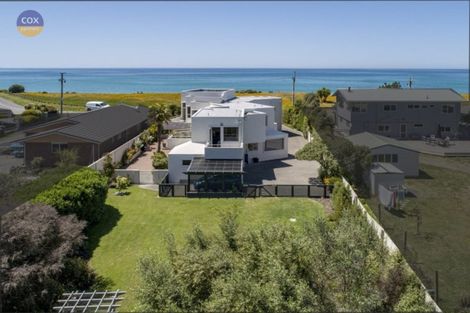 Photo of property in 28 Le Quesne Road, Bay View, Napier, 4104