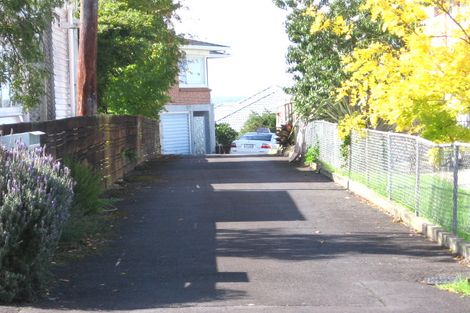 Photo of property in 10a Jaemont Avenue, Te Atatu South, Auckland, 0610