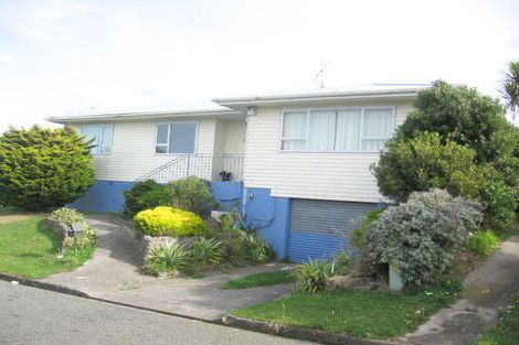 Photo of property in 5 Glenamoy Crescent, Johnsonville, Wellington, 6037