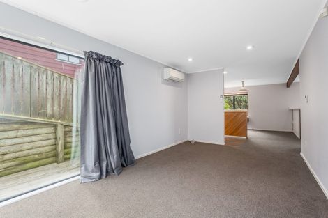 Photo of property in 15 Cobar Close, Maupuia, Wellington, 6022