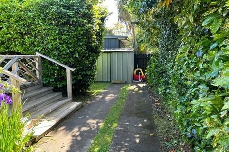 Photo of property in 194 Te Moana Road, Waikanae, 5036