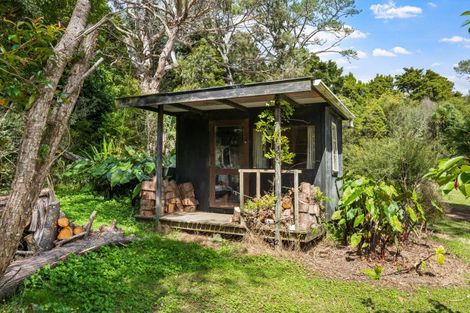Photo of property in 215 Kaipara Flats Road, Warkworth, 0981