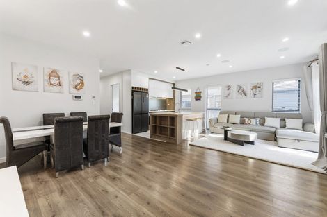 Photo of property in 33 Farranfore Road, Opaheke, Papakura, 2113