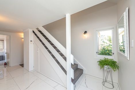 Photo of property in 6 Aiken Road, Saint Johns Hill, Whanganui, 4501