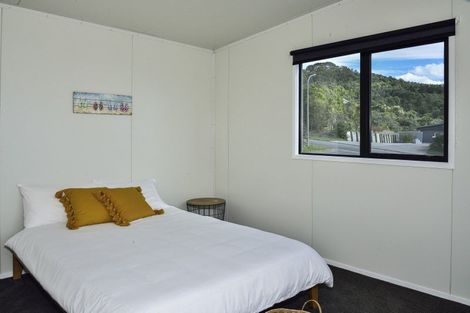 Photo of property in 15 Mahia Heights Drive, Mahia, 4198