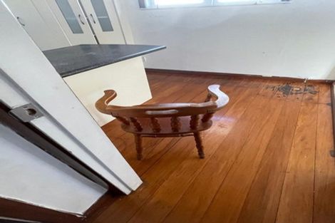 Photo of property in 87 Hillsborough Road, Hillsborough, Auckland, 1042