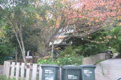 Photo of property in 8 Whiorau Grove, Lowry Bay, Lower Hutt, 5013