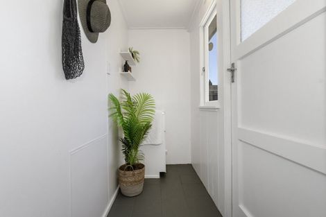 Photo of property in 1/121 Sixteenth Avenue, Tauranga South, Tauranga, 3112