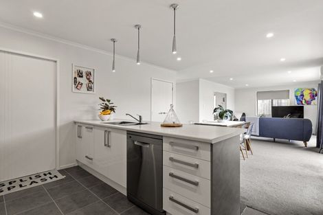 Photo of property in 20 Glennron Lane, Waiuku, 2123