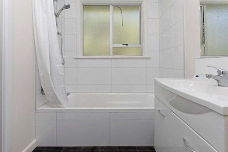 Photo of property in 46 Balgay Street, Upper Riccarton, Christchurch, 8041