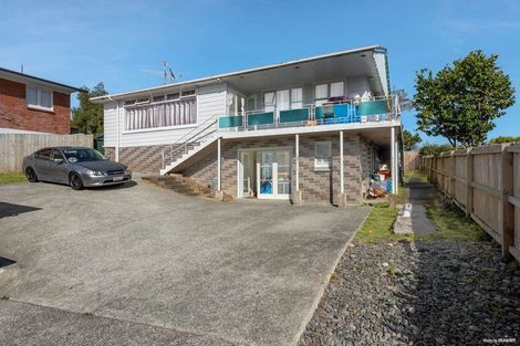 Photo of property in 13 Kelston Street, New Lynn, Auckland, 0600
