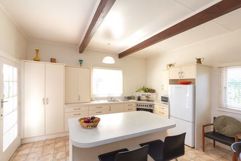 Photo of property in 27 Langston Avenue, Palmerston North, 4414