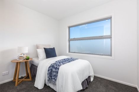 Photo of property in 2/12 Mana Avenue, Titahi Bay, Porirua, 5022