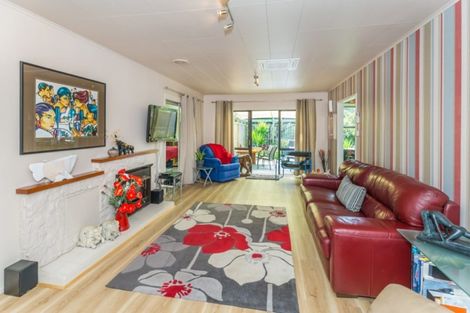 Photo of property in 89 Koputara Road, Himatangi Beach, Foxton, 4891