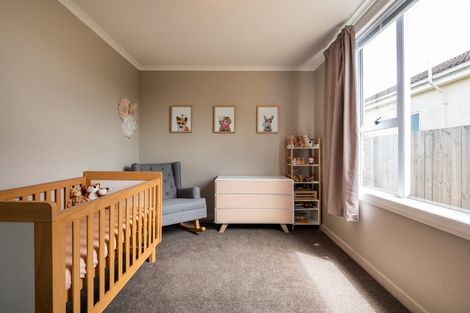 Photo of property in 5 Hargest Crescent, Saint Kilda, Dunedin, 9012