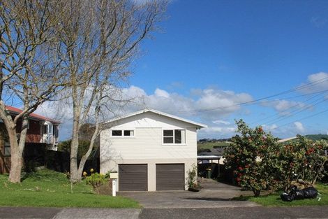 Photo of property in 123 Sandspit Road, Shelly Park, Auckland, 2014